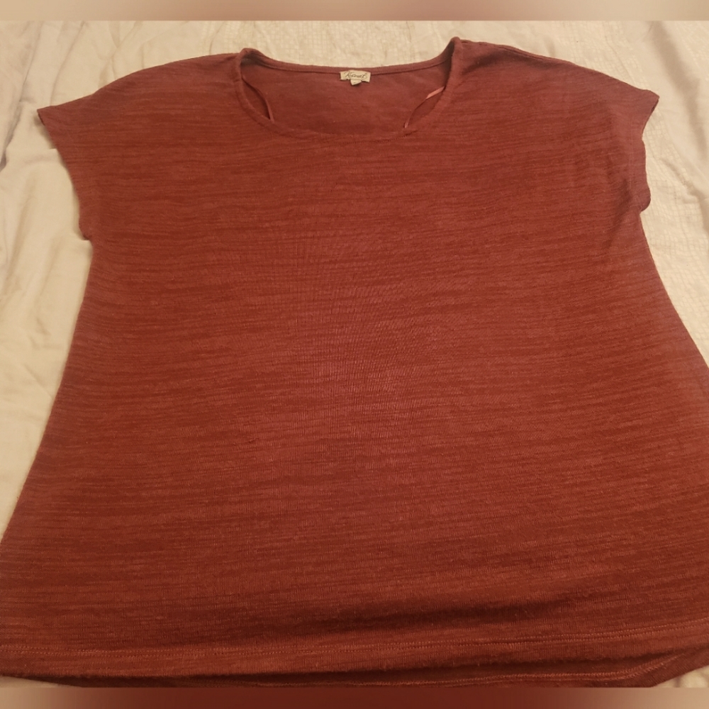 Kismet knit short sleeve top, size M
